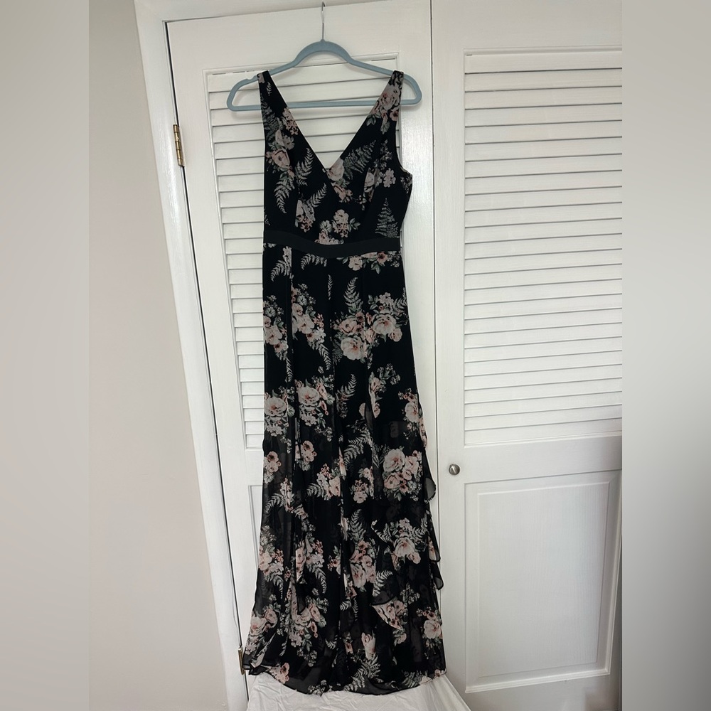 🖤 BCBGeneration Black Floral Maxi Dress Size 4 Sleeveless Chiffon Wedding Guest